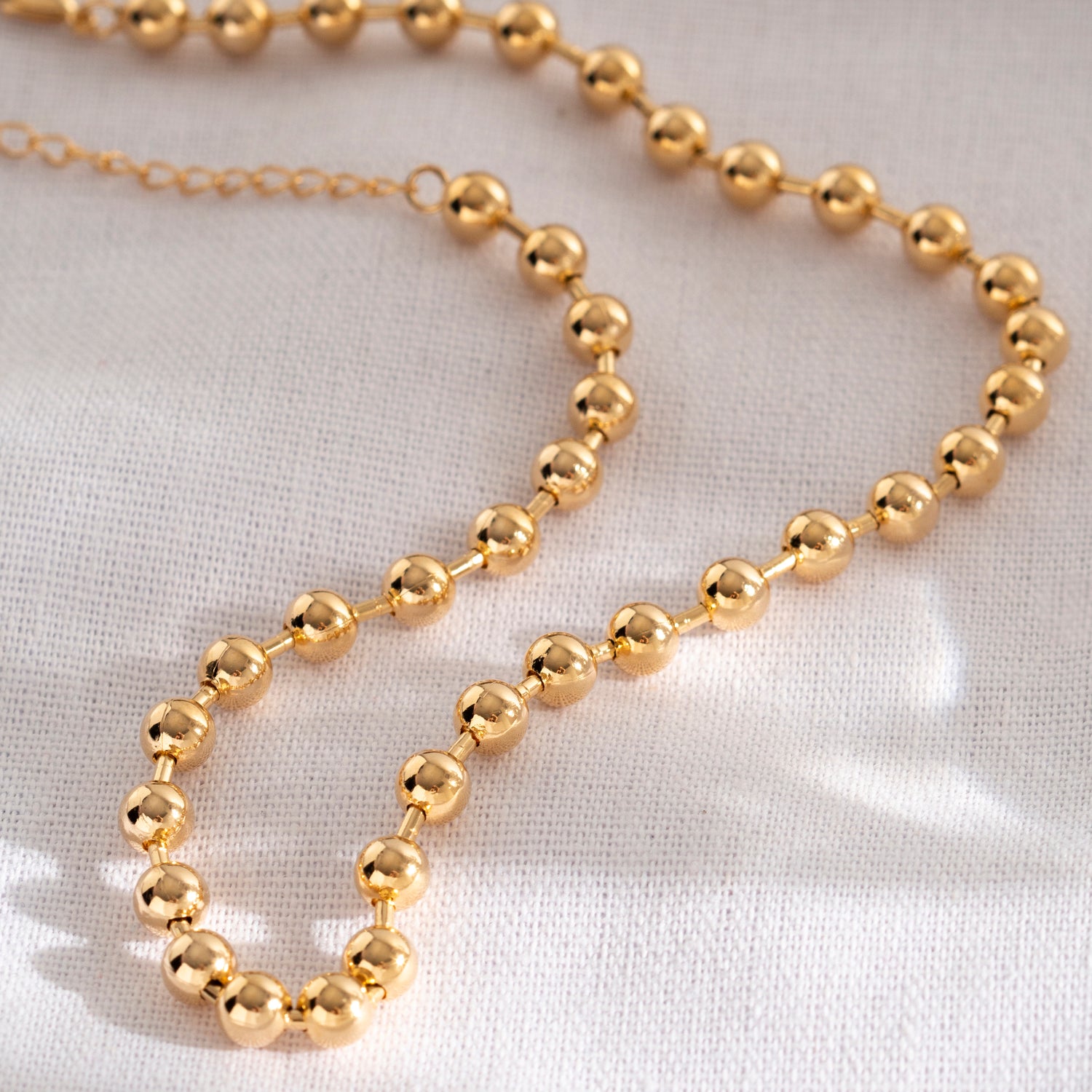 Choker Bolas Dourado