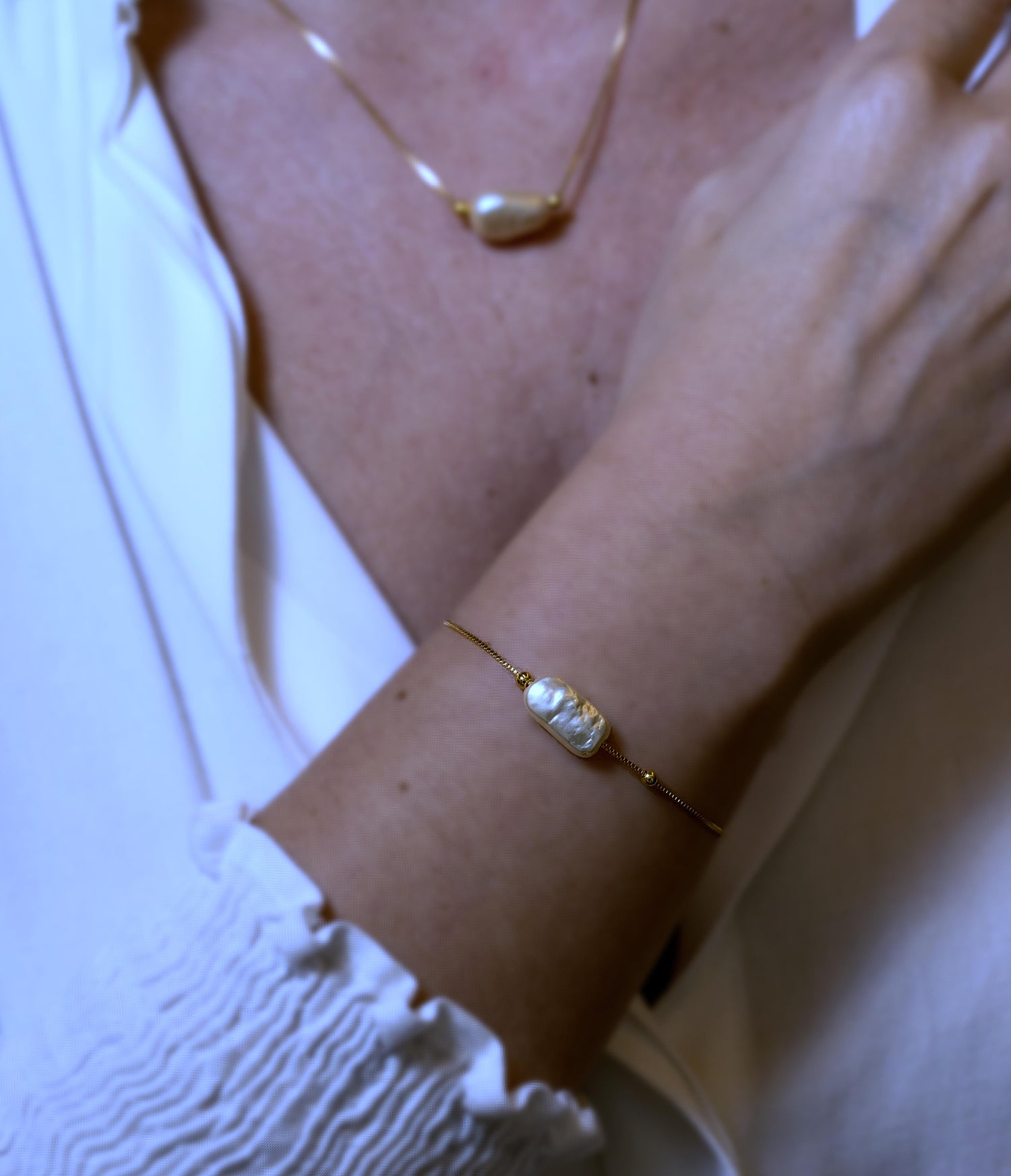 Pulseira Pérola Barroca Dourado