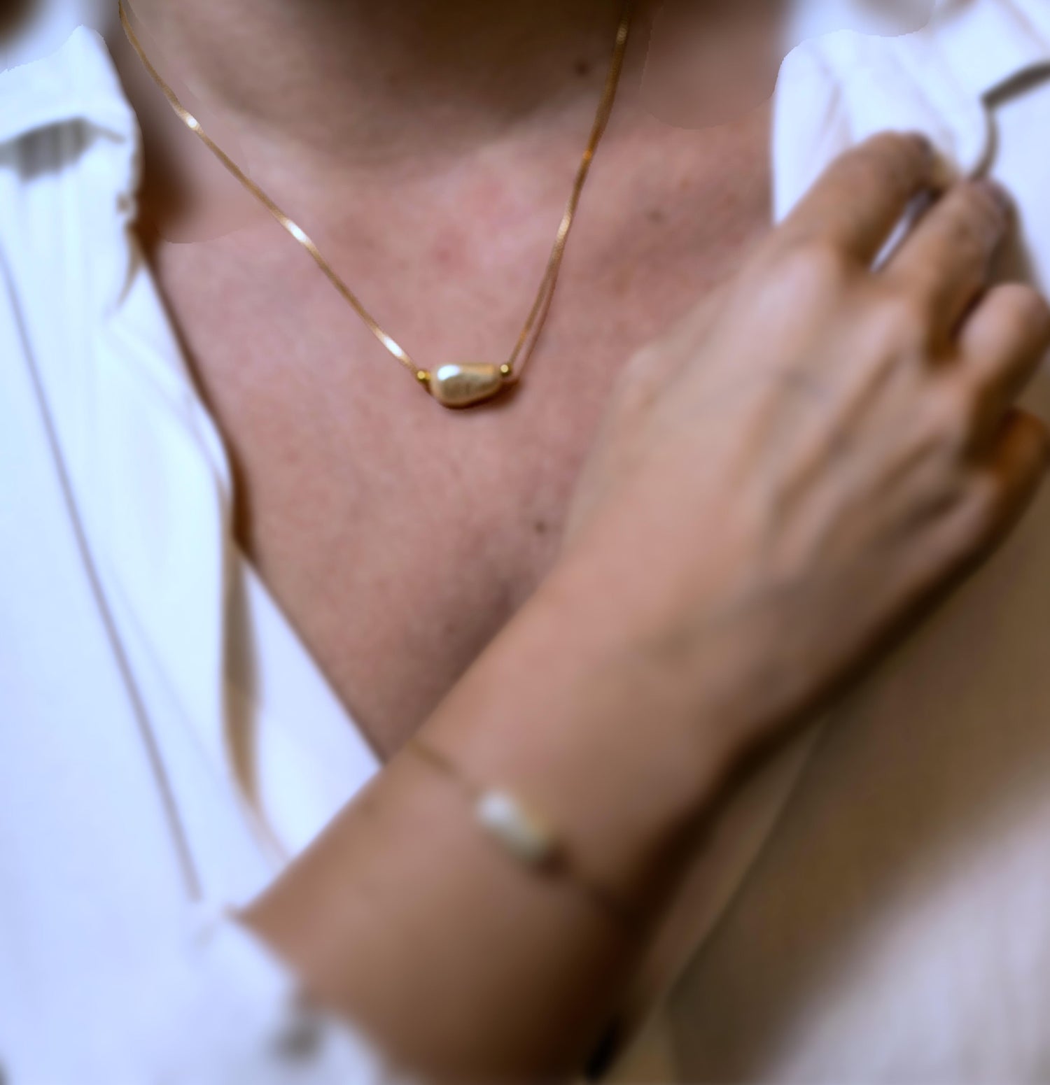 Colar Pérola Barroca Dourado