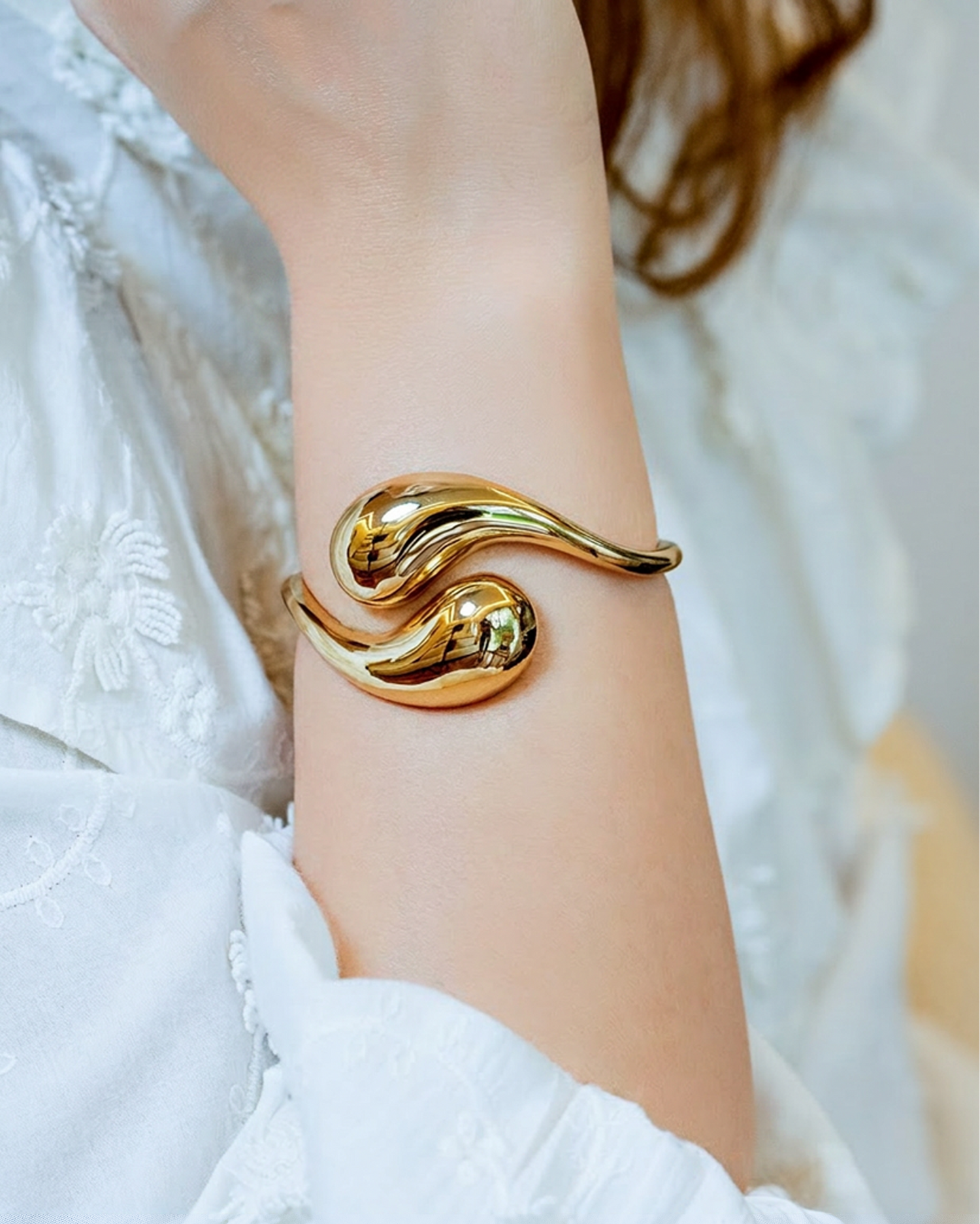 Bracelete Gota Maxi Dourado