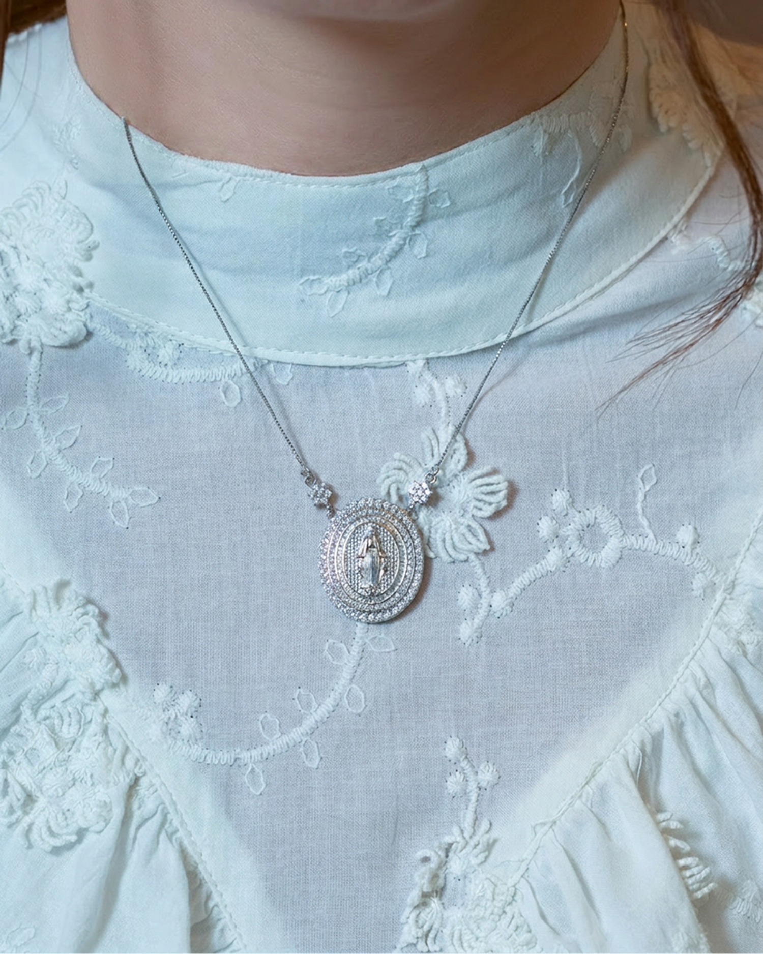 Colar Medalha Nossa Senhora Microzircônia Ródio